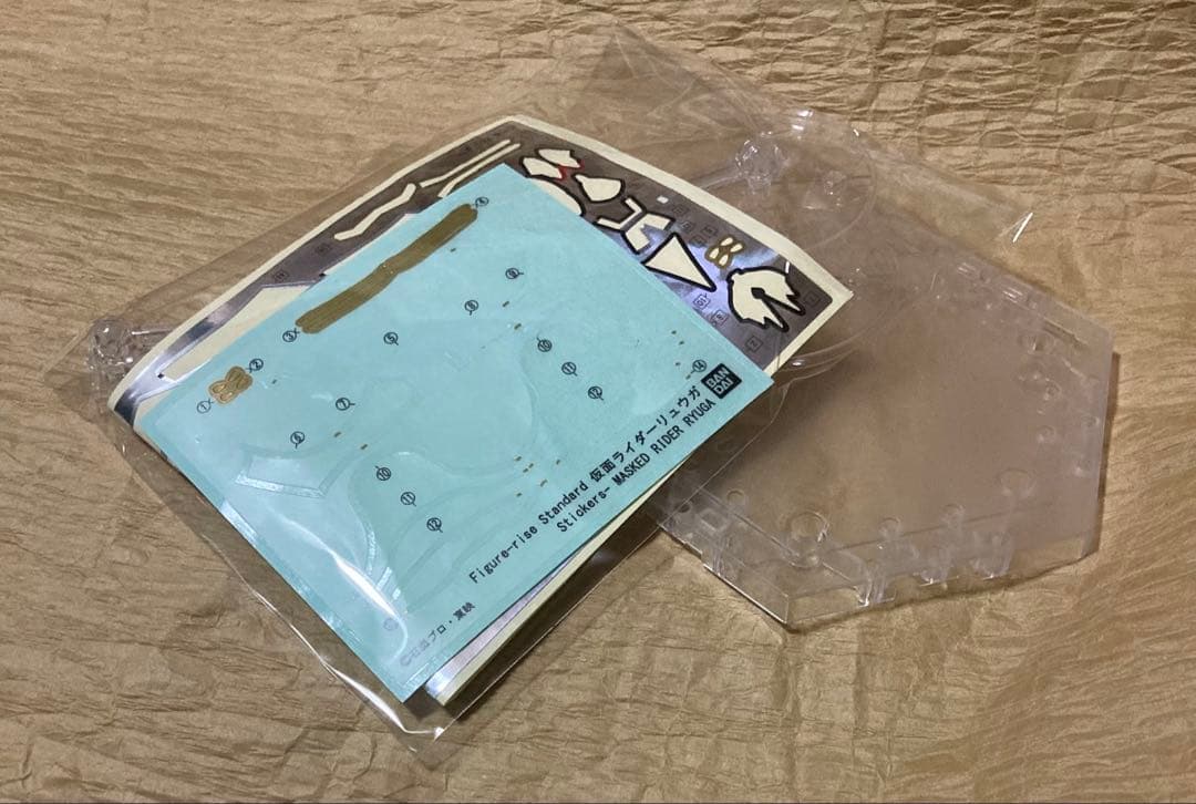 仮面ライダーリュウガ フィギュアライズスタンダード/プラモデル完成品