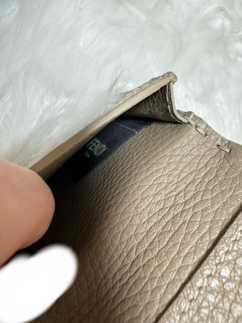 【極美品】FENDI 名刺入れ カードケース ピーカブー