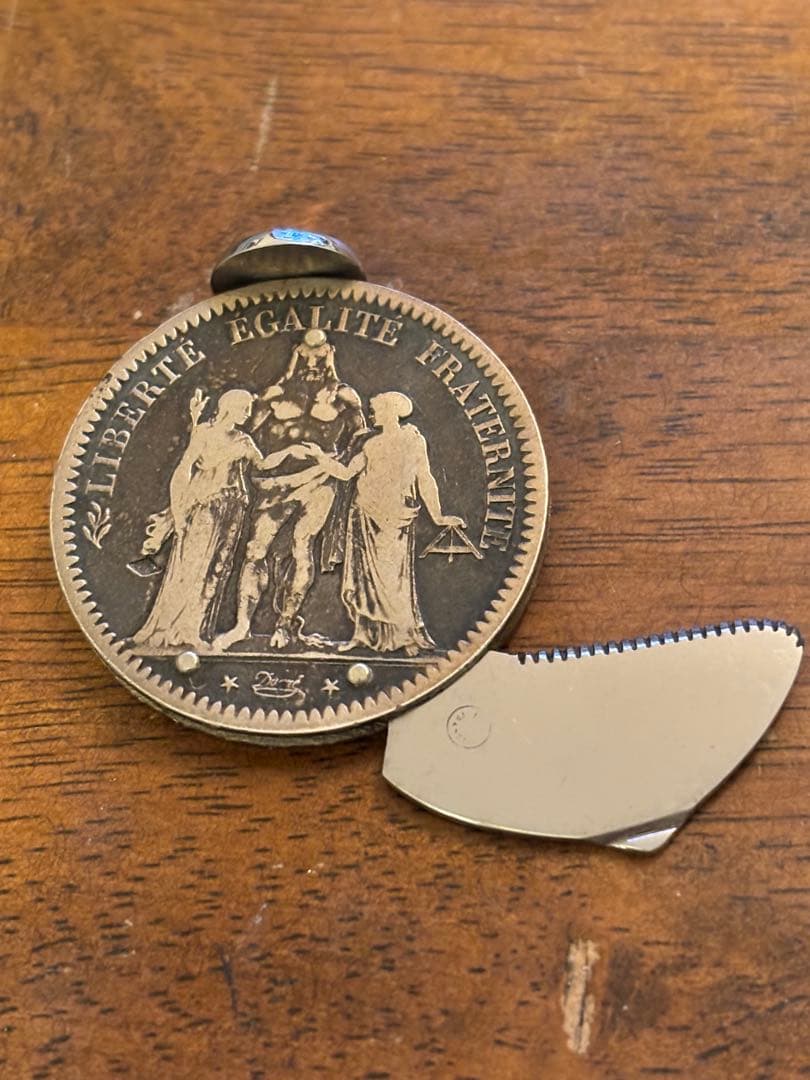 ビンテージ　メダル？　ヤスリ？　グッズ