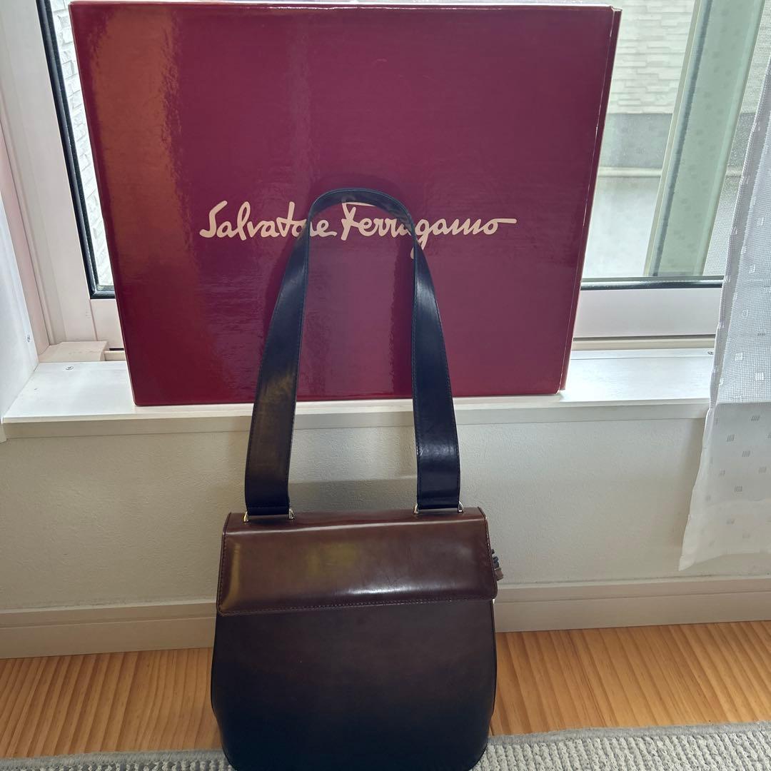バッグ Salvatore Ferragamo