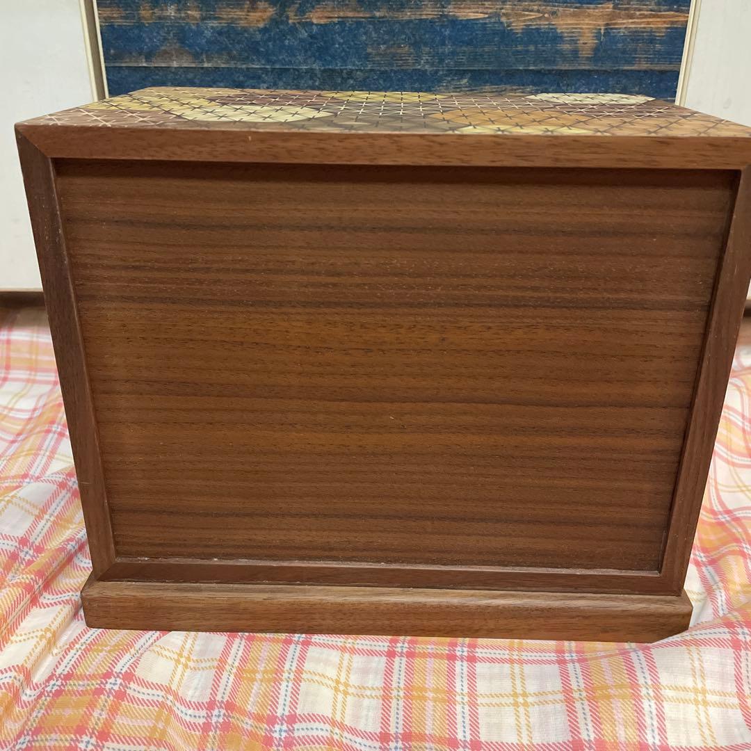 三ッ引き出し　亀甲　箱根寄木細工　木製　工芸　引き出し　三段