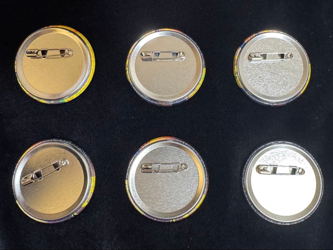 名探偵コナン 缶バッジ 業火の向日葵 灰原哀 江戸川コナン