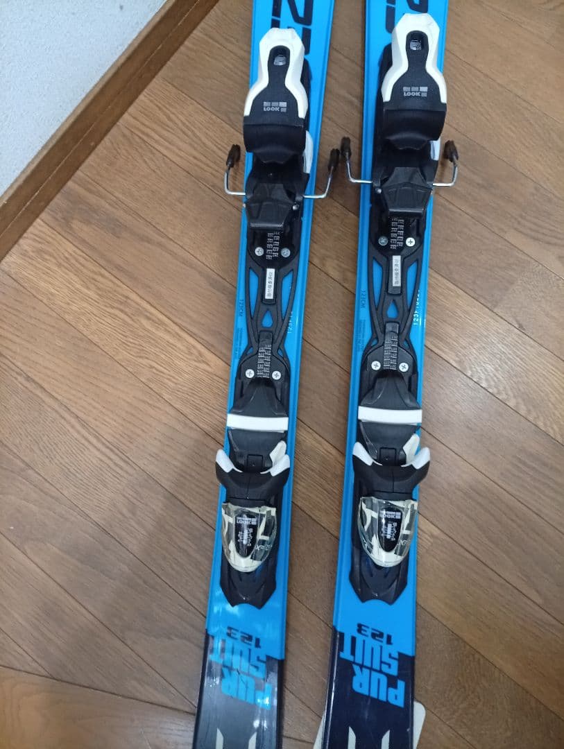 小*泉様 ロシニョール ショートスキー PUR SUIT 123　ゲレンデ　カー