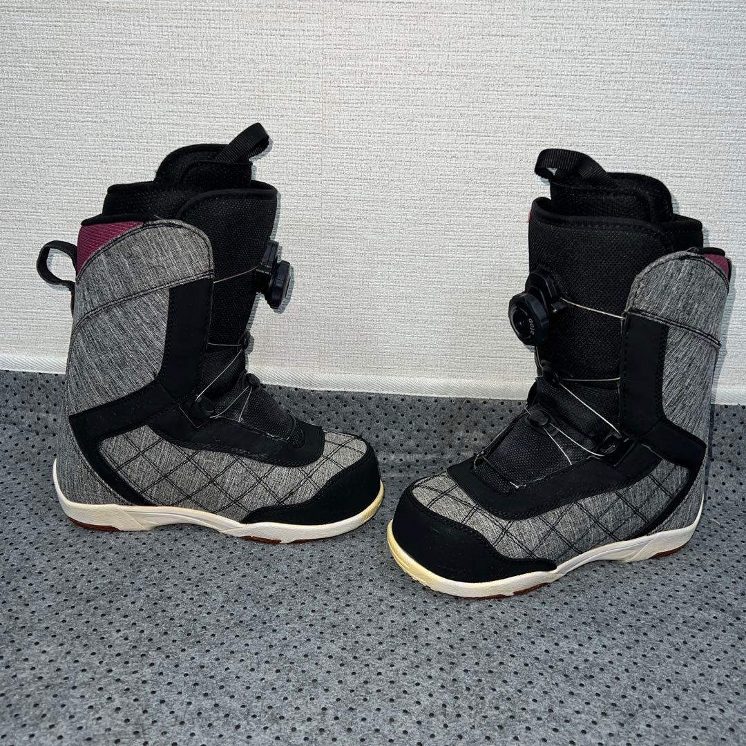 7-8回使用 人気サイズ23.5cm swivel ダイヤル スノボブーツ