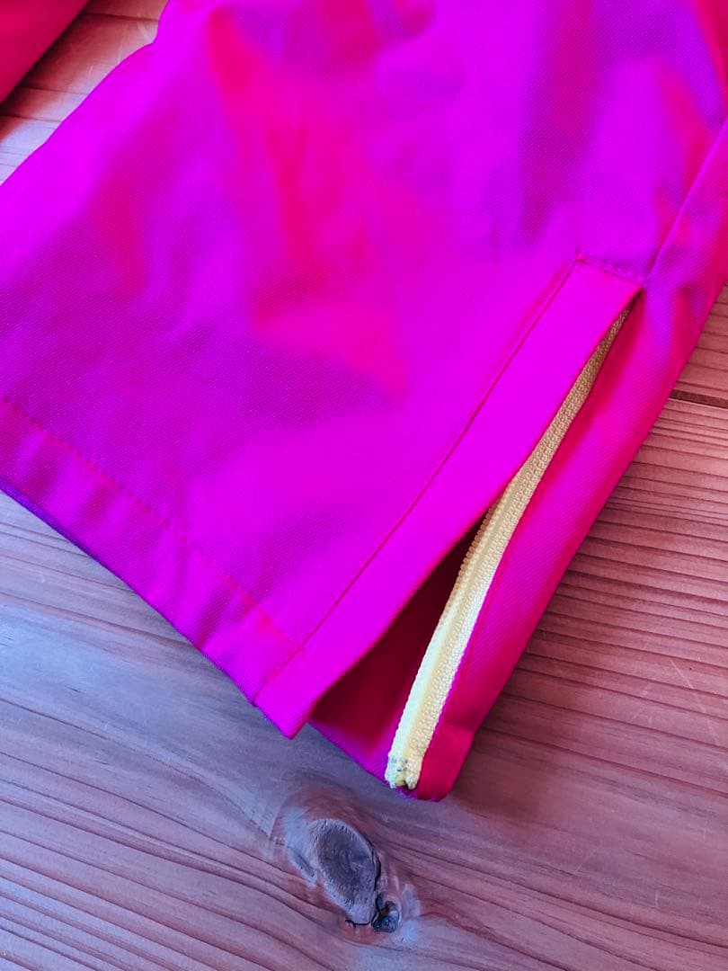 お値下げ！スキースノーボードウェア　上下、グローブ付3点セット　140cm