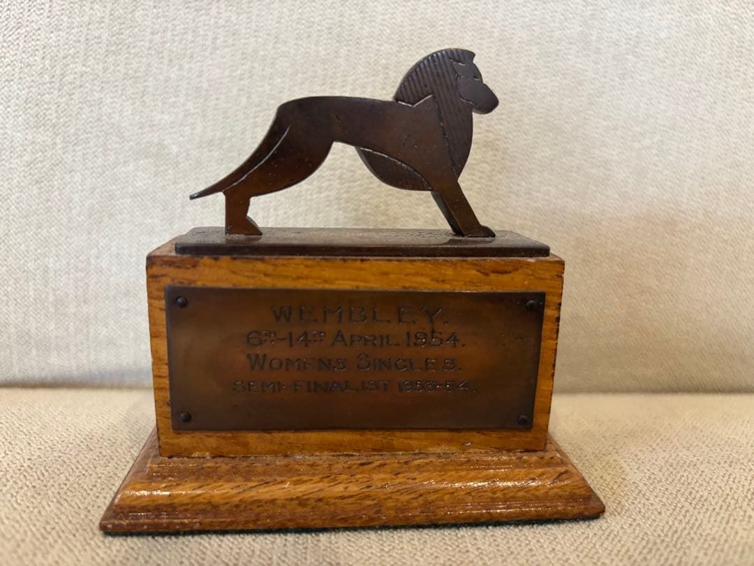 世界卓球 1954 ロンドン ウェンブリー 大会 女子 トロフィー　オブジェ