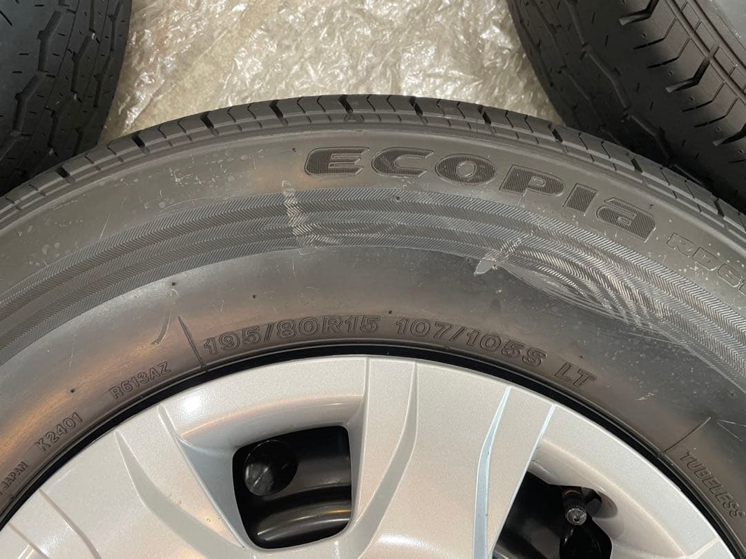 ハイエース純正ホイールタイヤセット ブリヂストンエコピア 15インチ