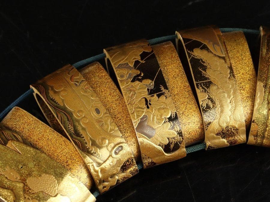 金地船人物高蒔絵印籠　梶川文龍斎作（江戸時代・美術館展示クラス・根付）