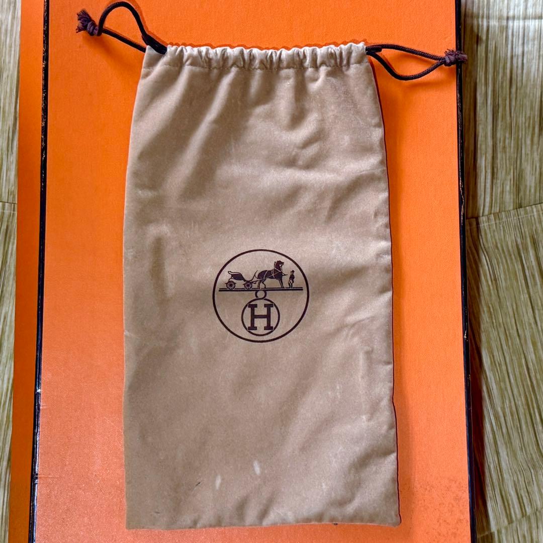 HERMES ベージュ・ブラウン ローファー