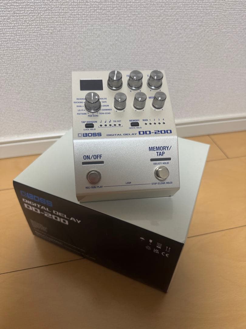 BOSS DD-200 多機能ディレイエフェクター