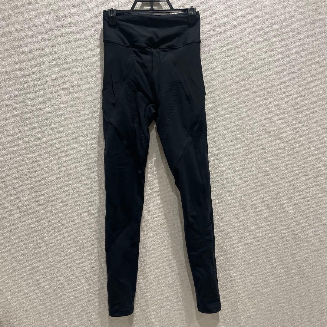 LAVA パーフェクトフォームヨガウェア上下