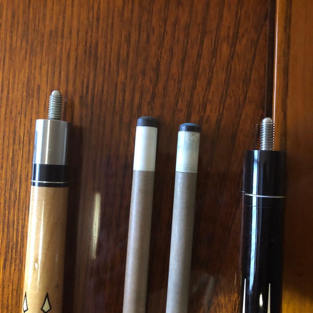 ビリヤードキュー　２本セット　ケース　バック付き　美品