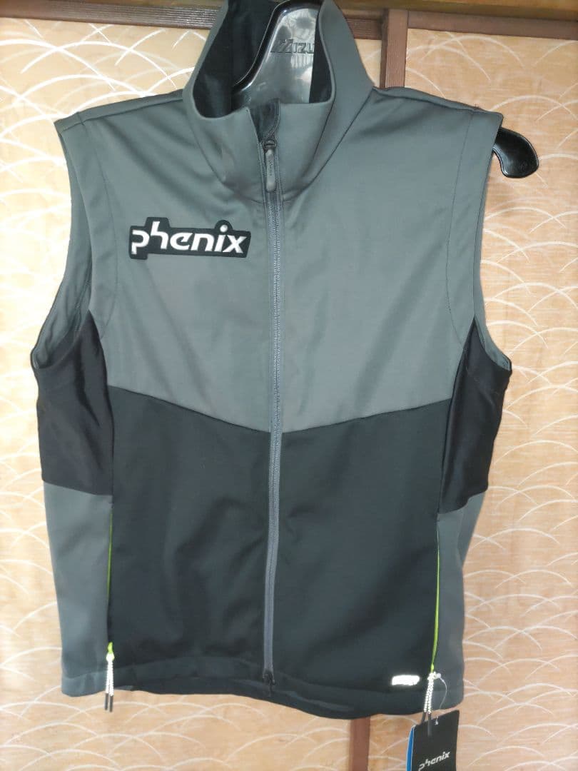 新品タグ付き保管品 Phenix フェニックス ベスト