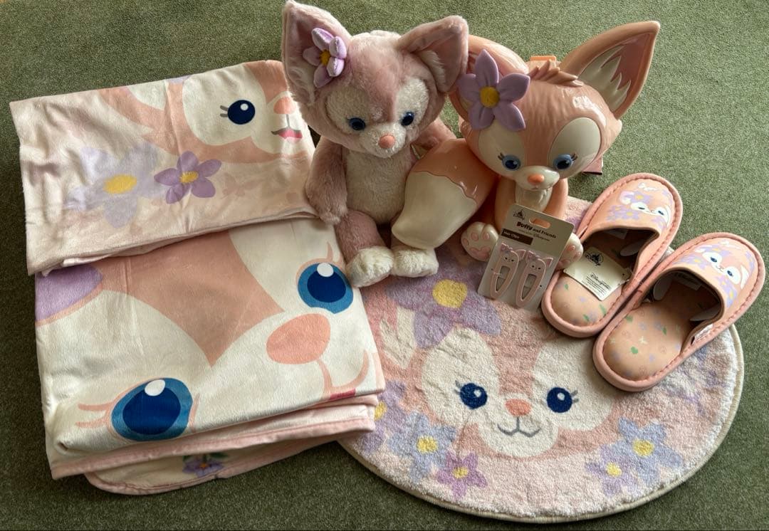 【新品・希少】香港ディズニーランド　リーナベル グッズ　7点セット　限定