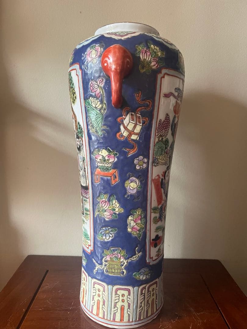 中国武神の図が描かれた双耳付きの人物花瓶 大清同治年製古董品 美術品