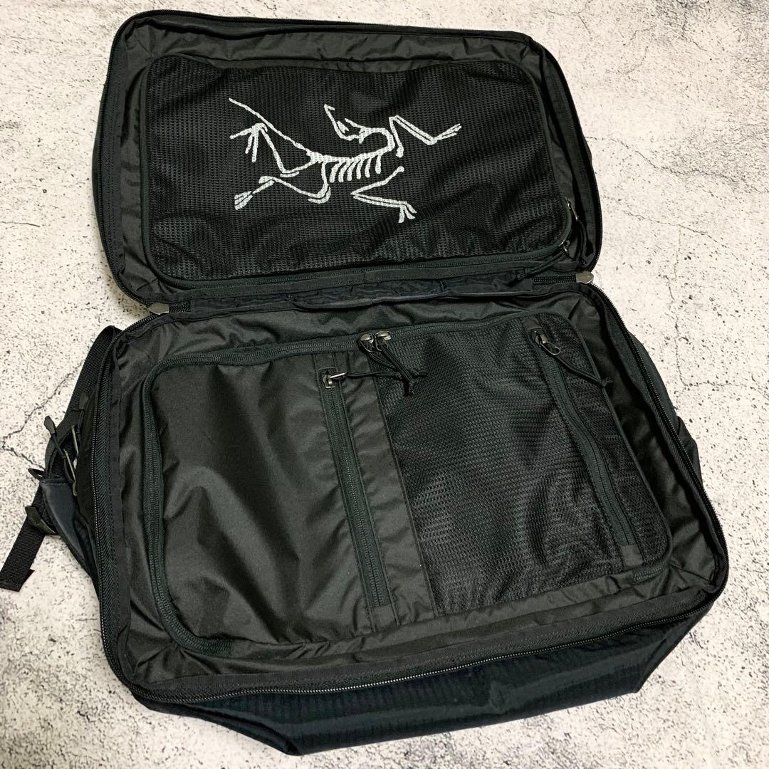 美品　ARC’TERYX アークテリクス 　イオン ギアオーガナイザー　収納力