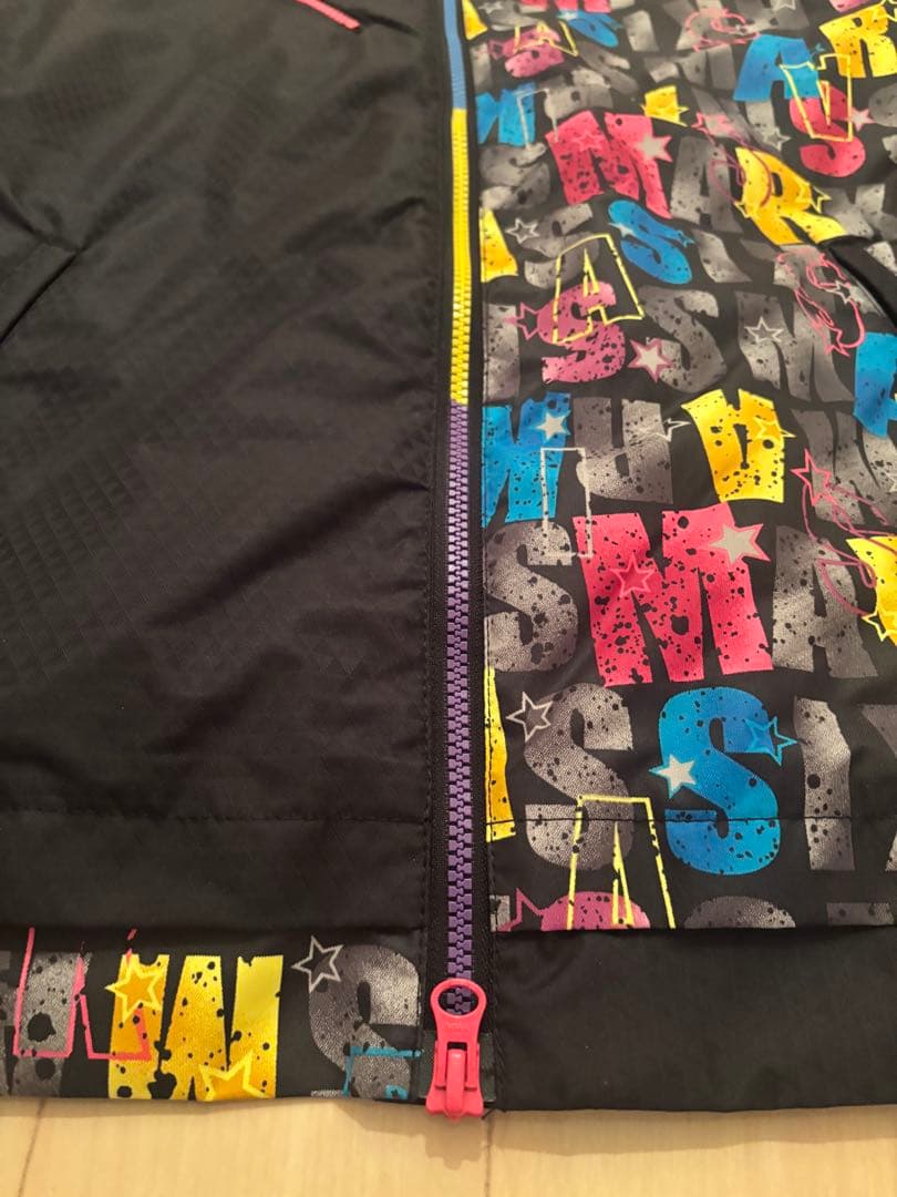 超美品！kissmark キスマーク　スノボウェア　スキーウェア　M ジャンバー