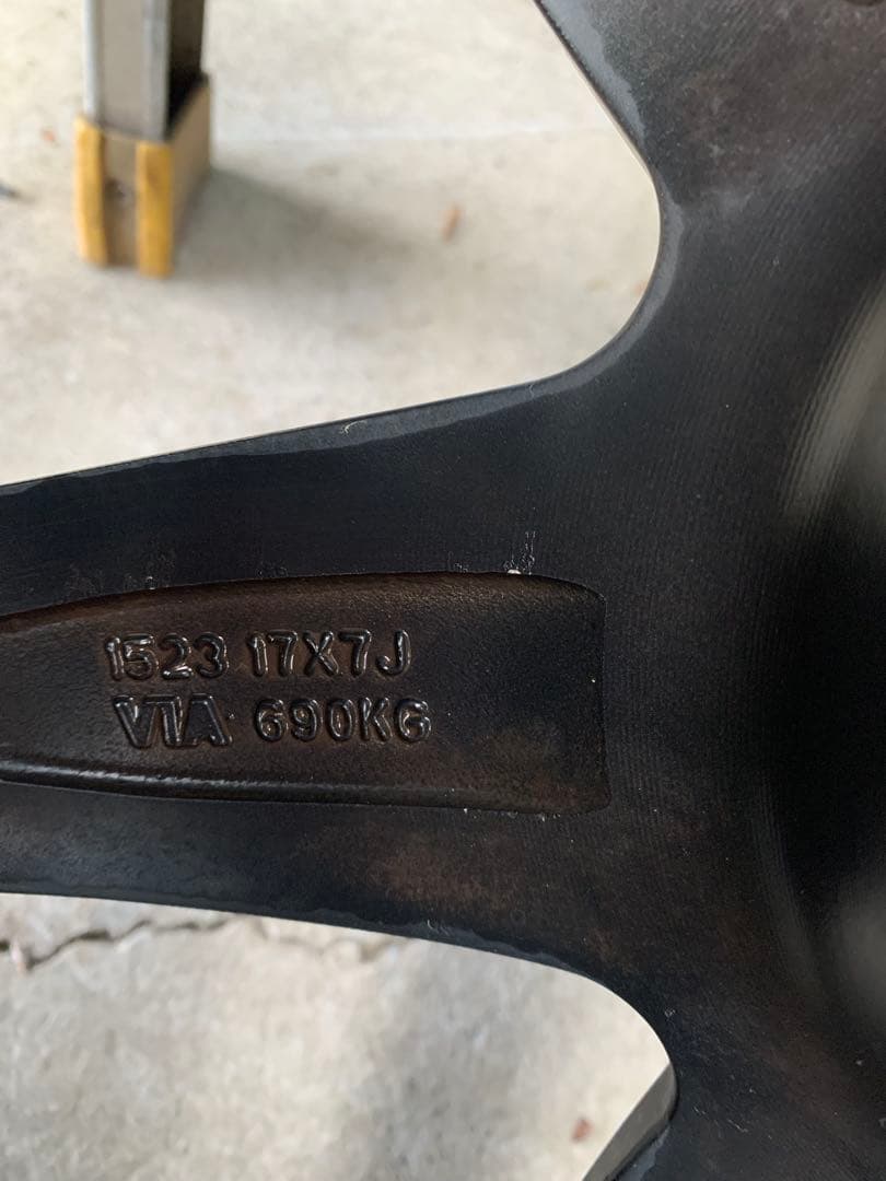 ブリザックスタッドレスタイヤホイール4本セット