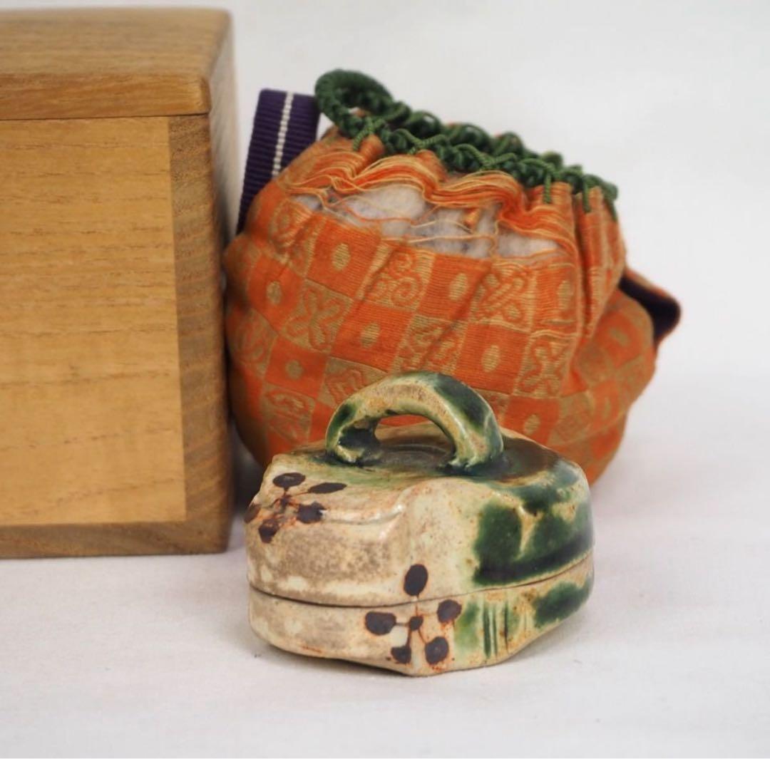 送料無料　江戸明治　古い織部香合/香盒　美濃焼 香道具華道具 蓋物古美術骨董古玩