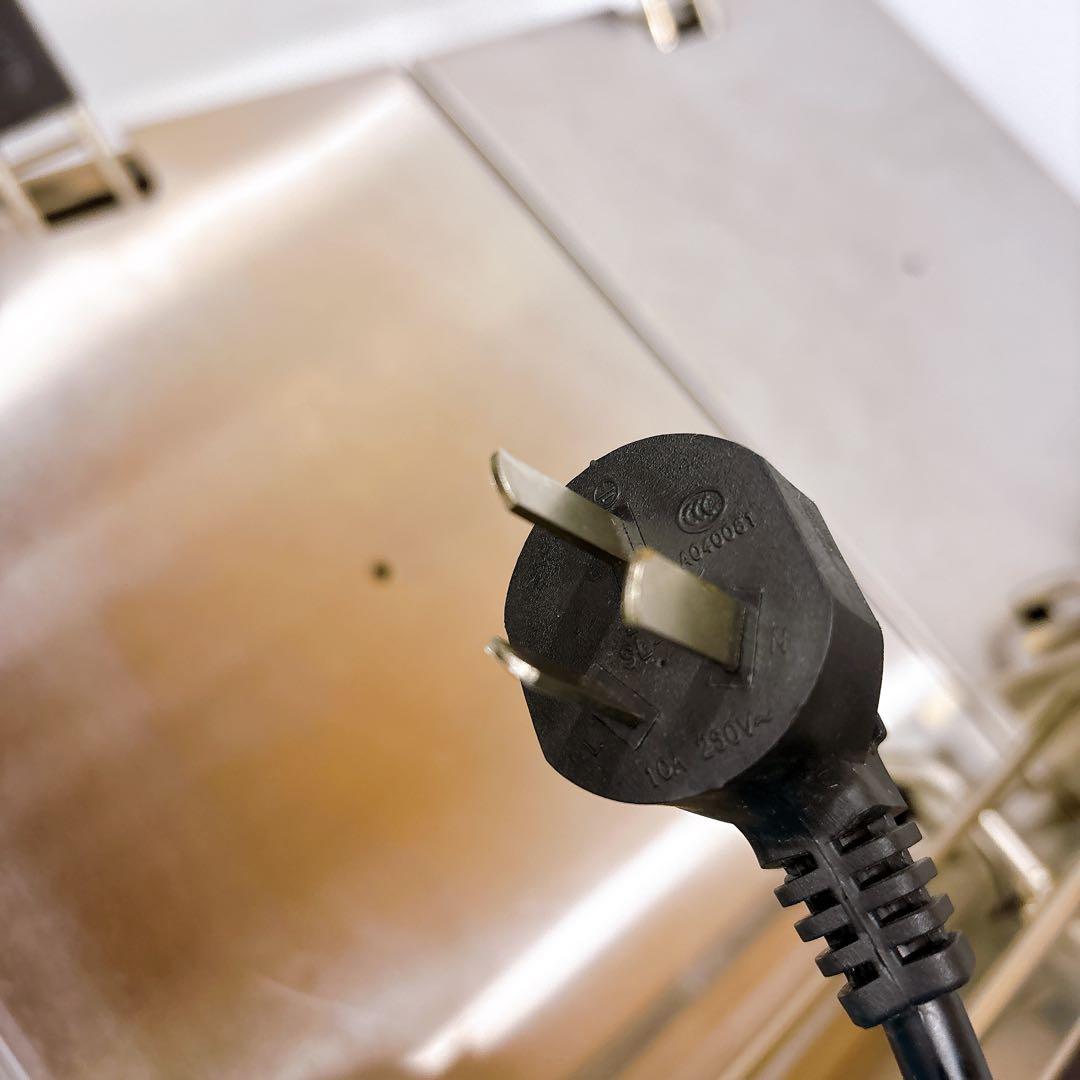 ★新品未使用★電気フライヤー ステンレス製 2槽 ２口 200℃ 業務用 家庭用