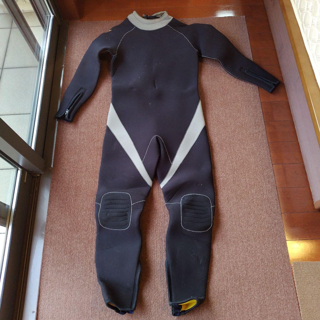 値引しましたブラックフルスーツ ウェットスーツ シーガル ５ml