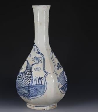 蔵出し品　李朝　古朝鮮　染付　魚図　花瓶 　骨董品