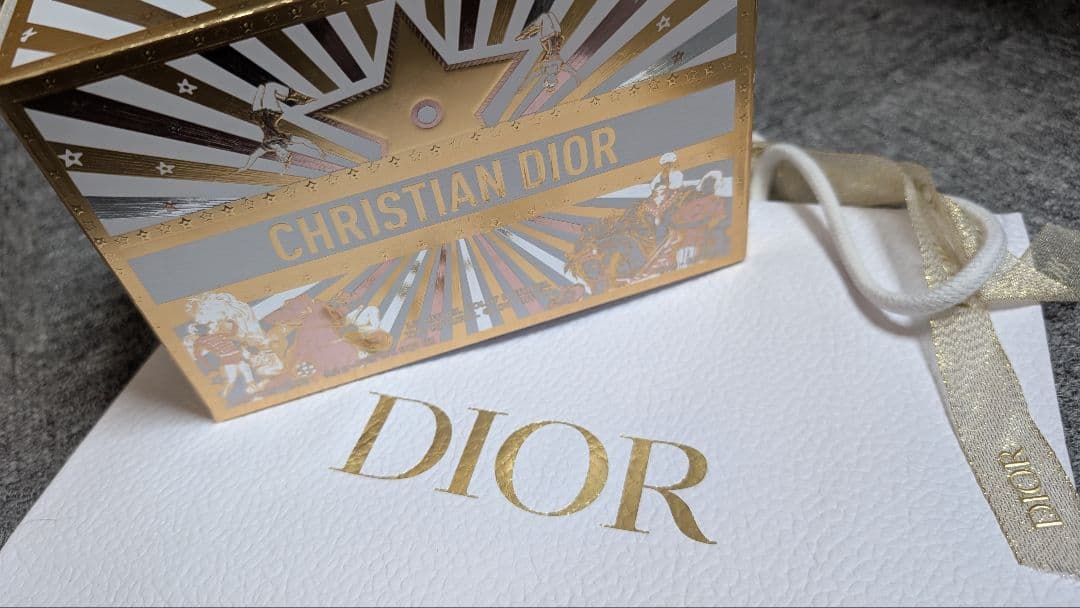 【新品・匿名配送】DIORディオール 2025ホリデー オファー