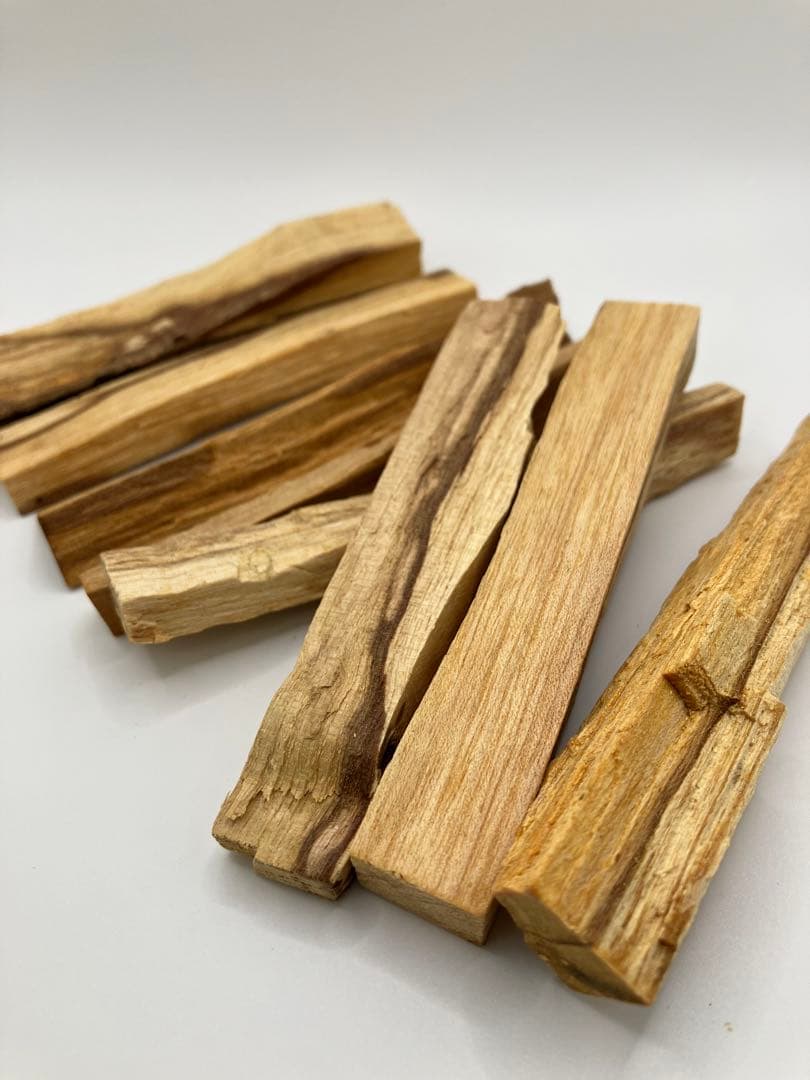 【業務用】パロサント 1000g 〈天然エクアドル産〉