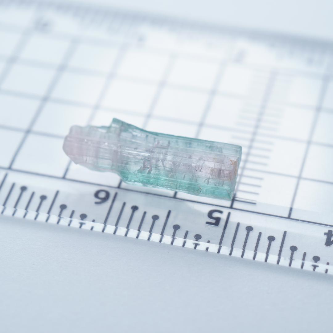 れれ 虹入りアイオライトキューブ mini + 原石4点