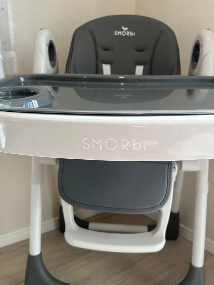 【美品】スモルビ　ハイ&ローのびのびベビーチェア