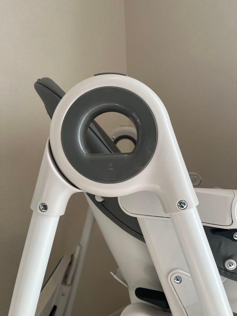 【美品】スモルビ　ハイ&ローのびのびベビーチェア