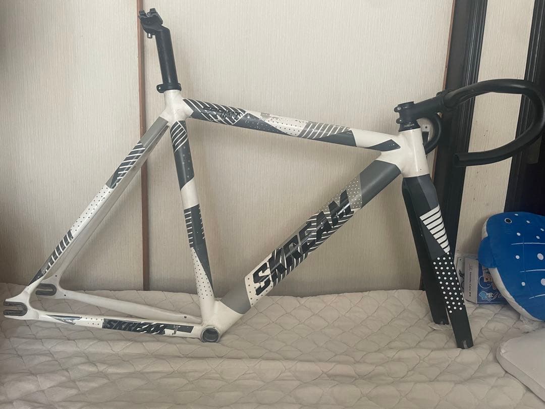 SKREM ピストバイクフレーム