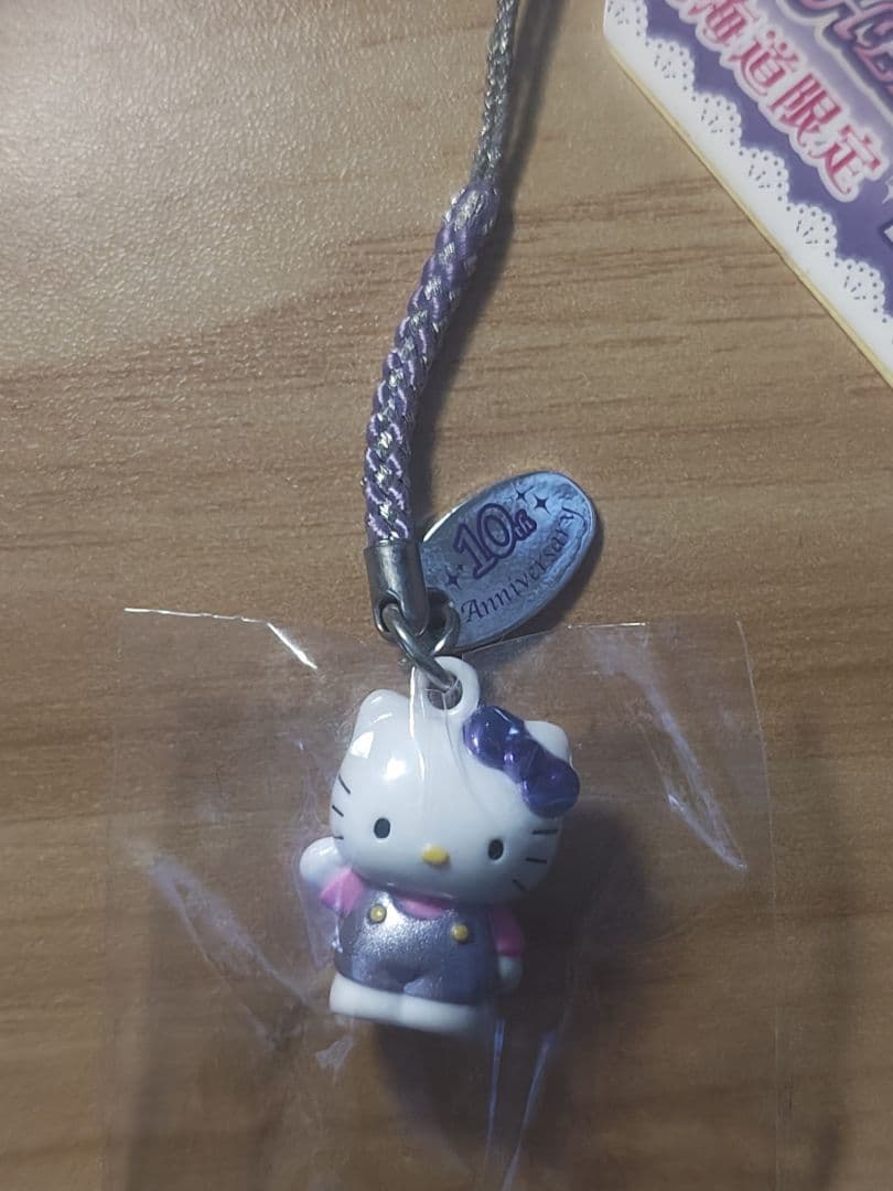 レア　ご当地キティ　北海道限定　10th Anniversary特別バージョン