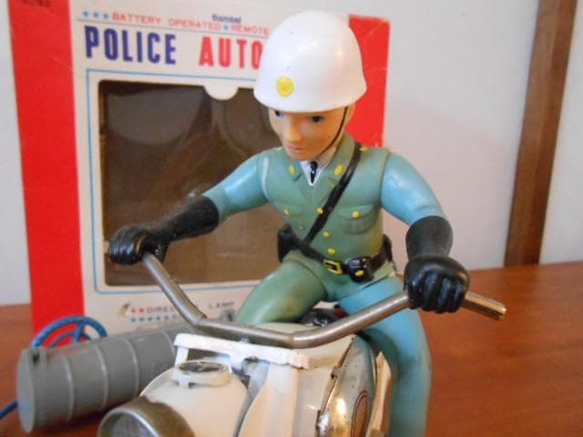 ★ 希少 BCバンダイ 白バイ 大型バイク ブリキ ホンダ メグロ