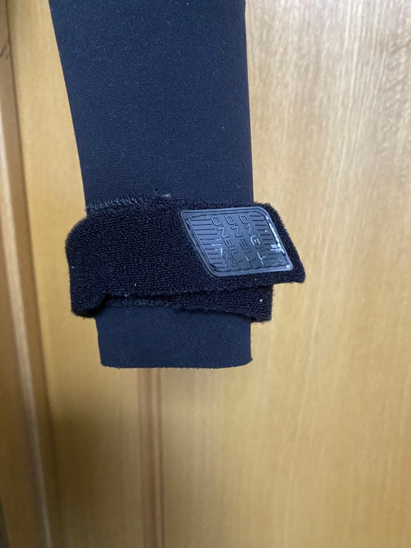 ★ブーツ付で暖か‼︎【O’Neill 】のメンズ用３ｍｍソフトドライスーツ