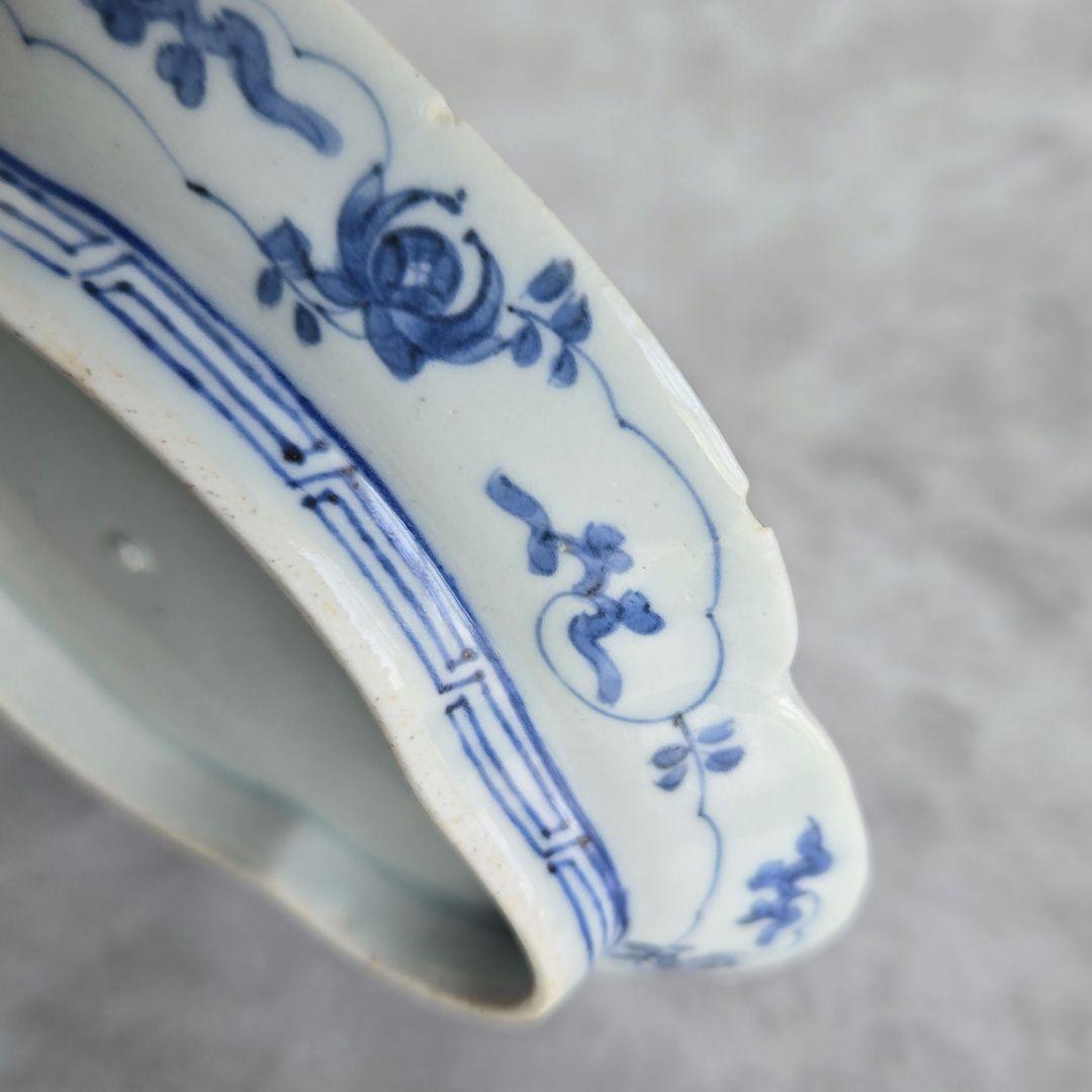 古伊万里　染付　花唐草　変形　小皿　江戸時代　金直し　金継ぎ　骨董　アンティーク