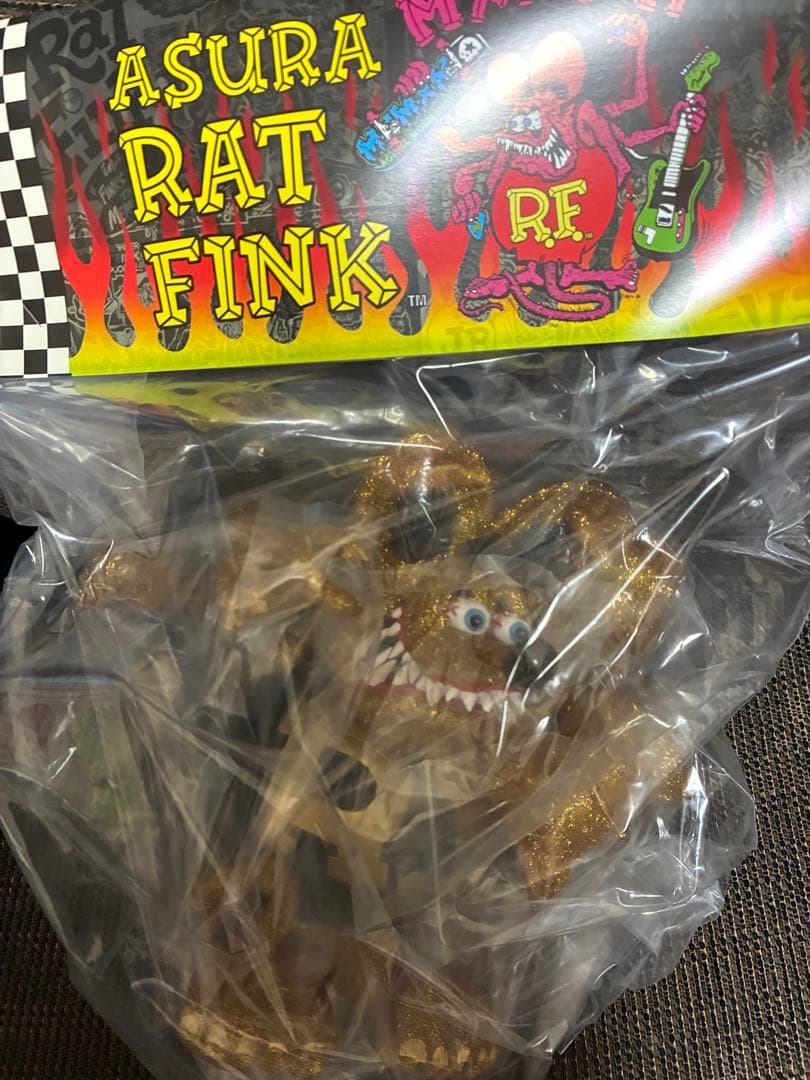 ブラックブックトイ　ラッドフィンク