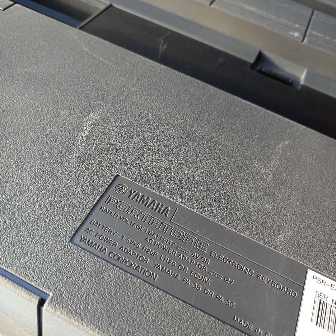 Yamaha PSR-E403 内蔵スピーカー付き
