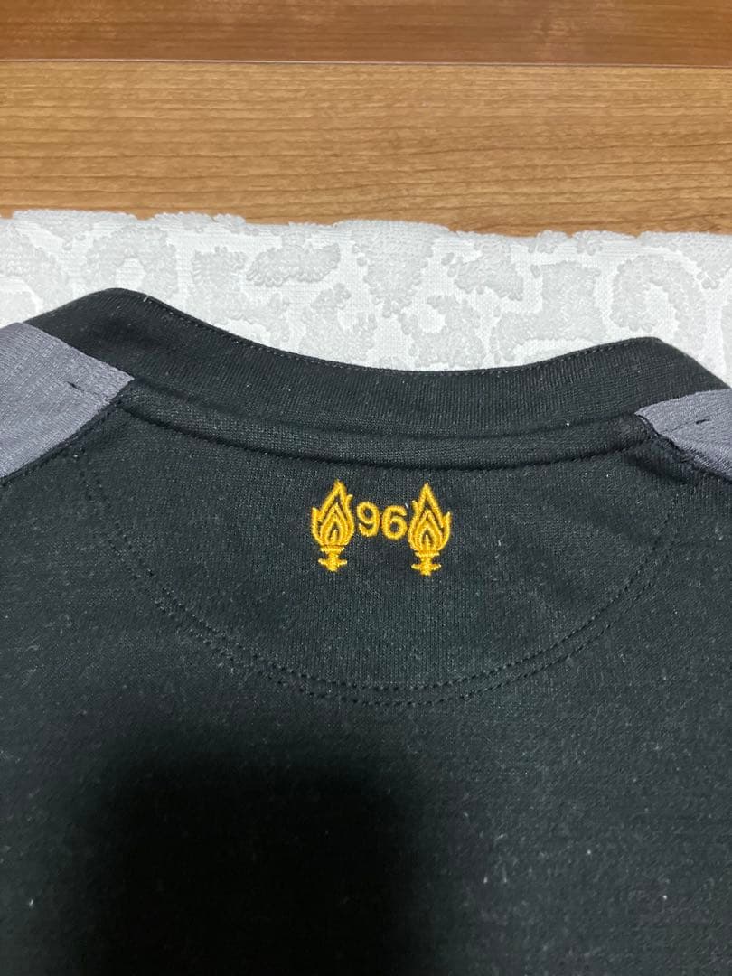 [希少] リバプールFC  & Away ユニフォームセット12-13期