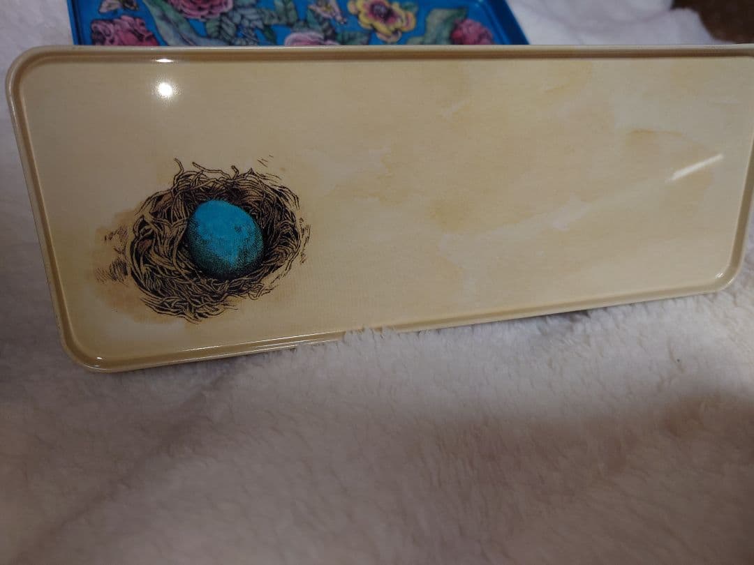 ヒグチユウコ×ホルベイン　2016年　ブリキ缶　おまけ付き