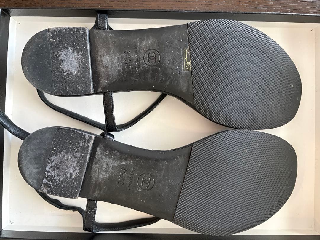 CHANEL キルティングサンダル 38.5 黒 ココマーク ゴールド