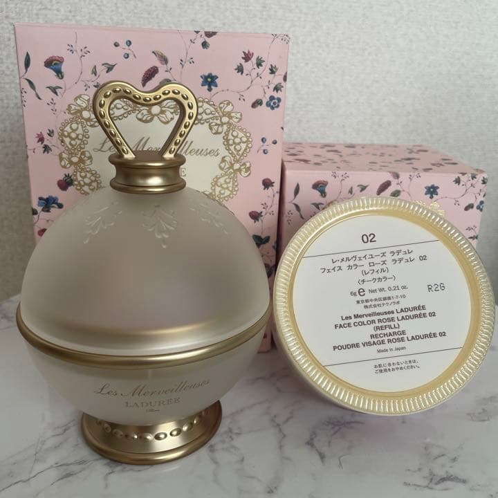 【お値下げ中】ラデュレ チークポット 花びらチーク