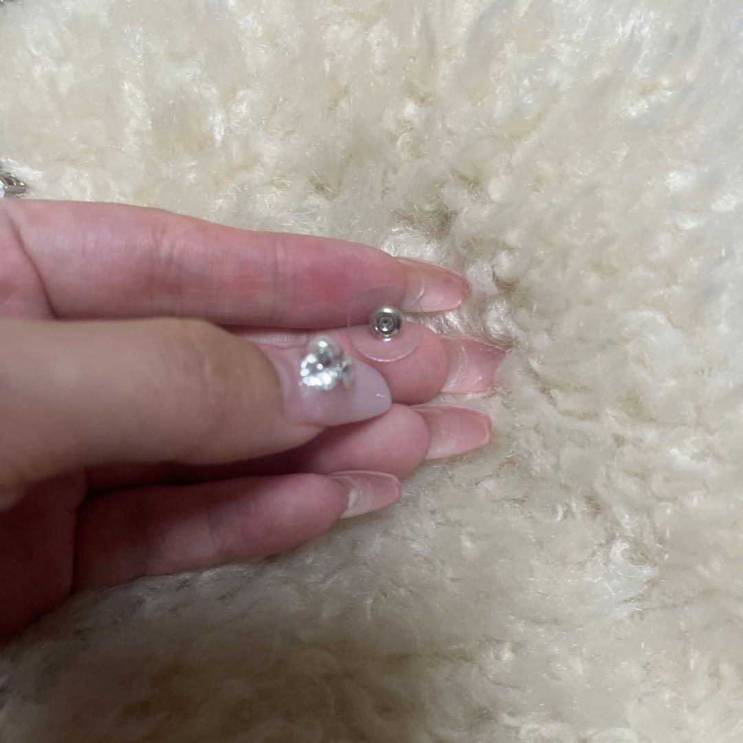 ミュウミュウピアス片耳