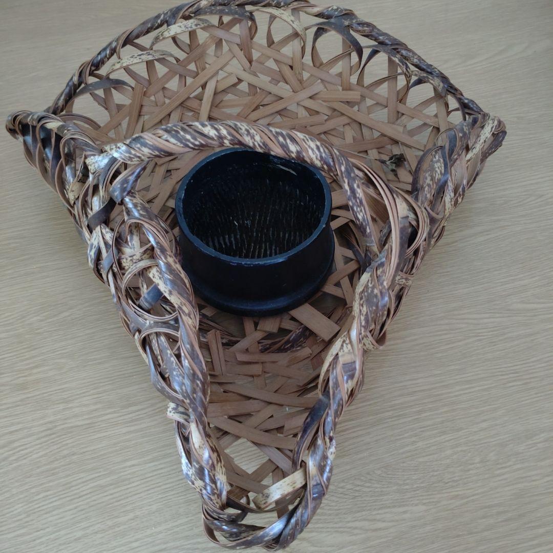 【希少価値！】虎斑竹の花籠 生花用　置物 専用の花瓶剣山付き 専用箱なし