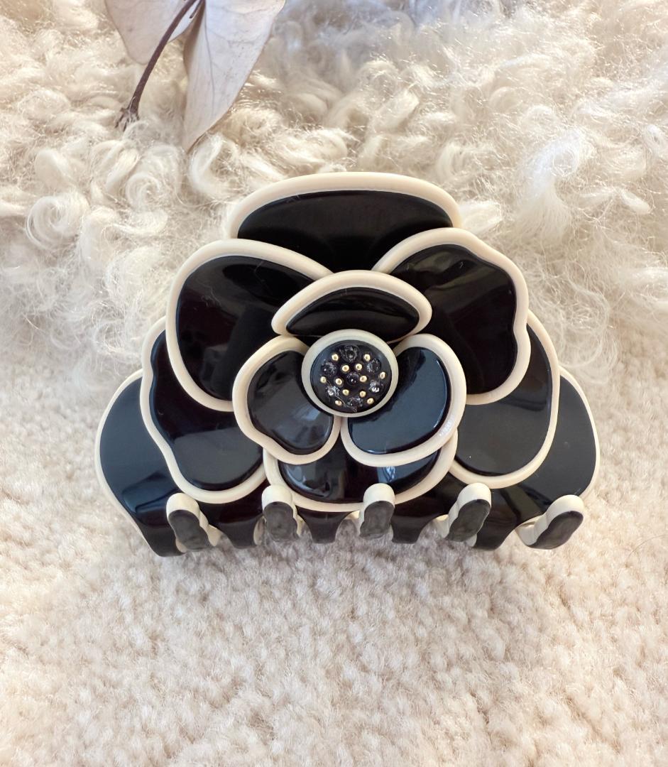 アレクサンドル　ドゥ　パリ　カメリアヘアクリップ　ブラック