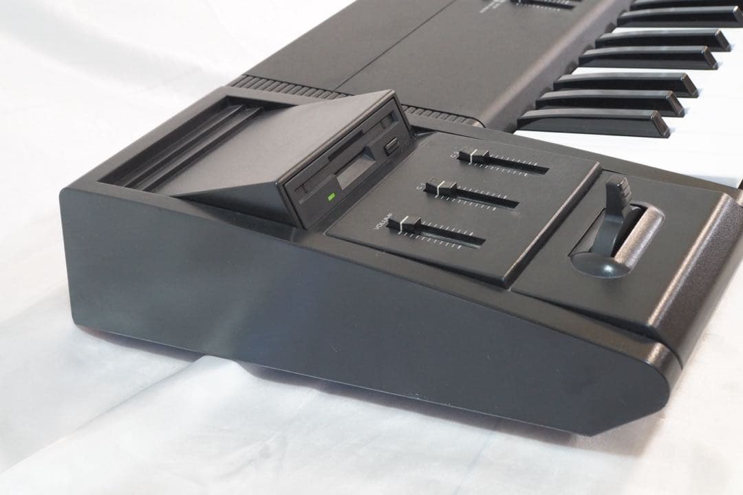 Roland XP-80 シンセサイザー 76鍵盤 ローランド キーボード