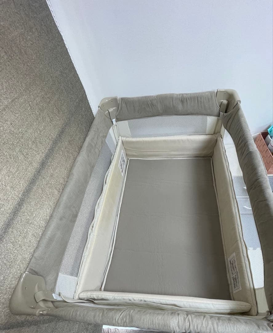 アップリカ　ココネルエアープラス　ベビーベッド　10mois ディモワ　マット