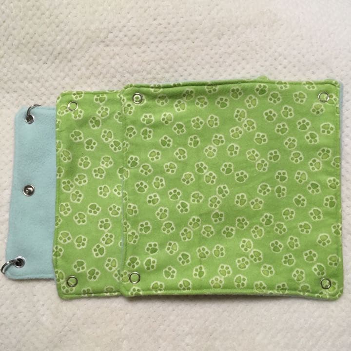 モモンガハウス(足跡柄グリーン)  春(冬)秋仕様  1750円
