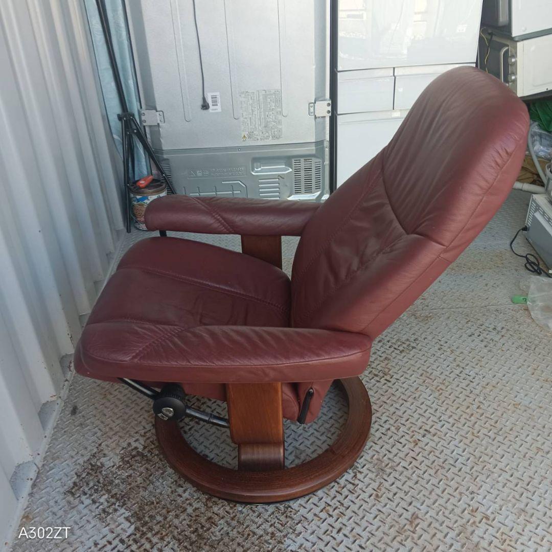 送料設置無料　別荘保管品　エコーネス　ストレスレスチェア