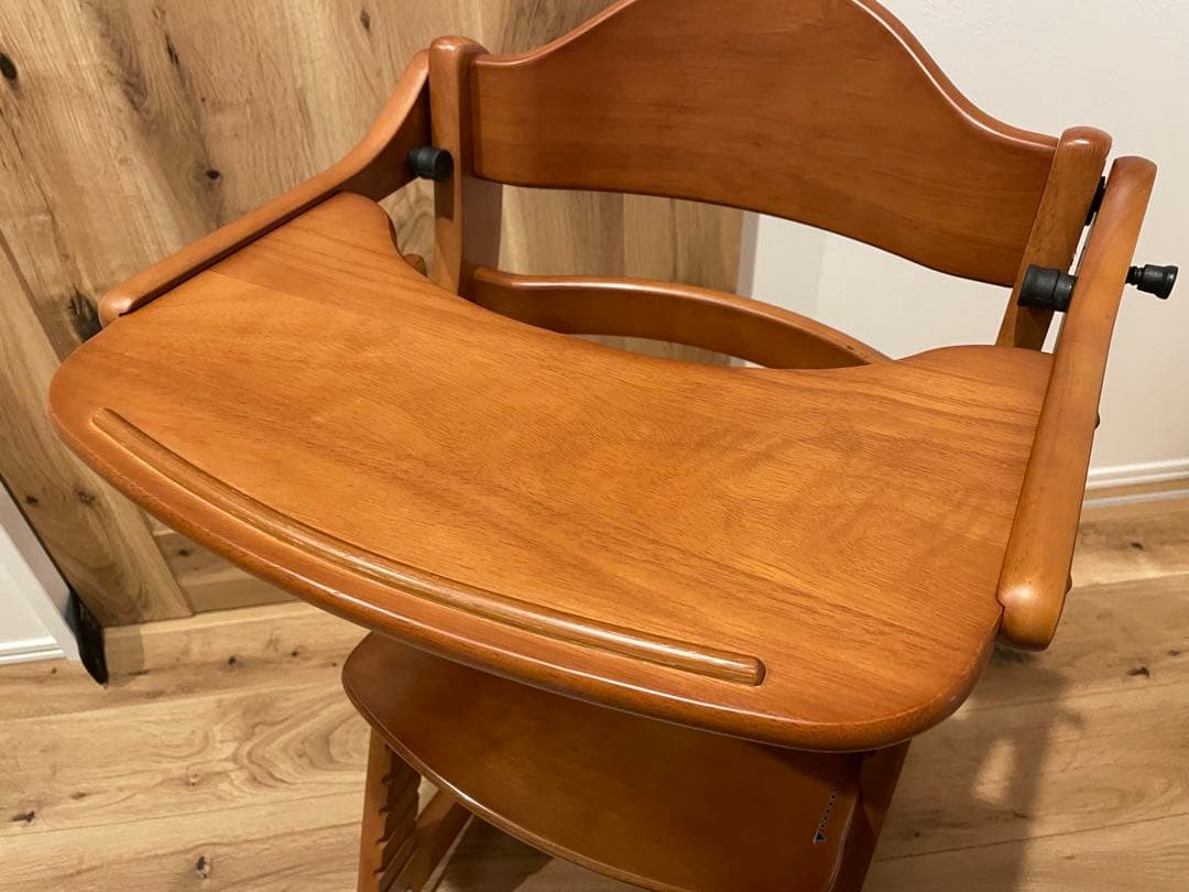 大和屋　すくすくスリムプラスチェア　テーブル＆ガード付　送料込み